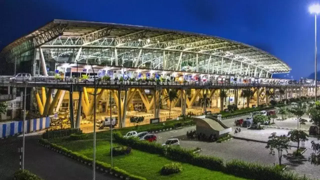 High-end luxury sedan rental Chennai airport transfer service vehicle